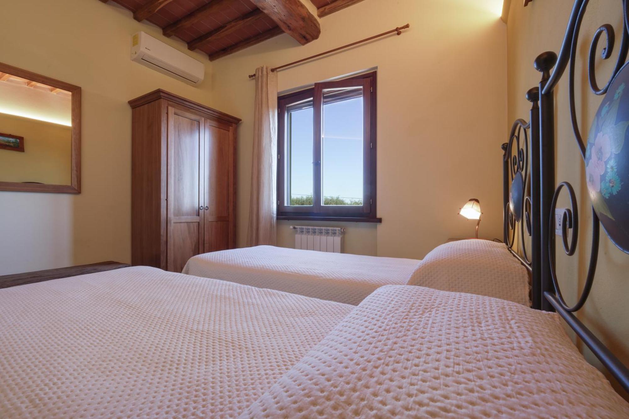 Charming House - Parking Included Apartment ซานจีมิญญาโน ภายนอก รูปภาพ