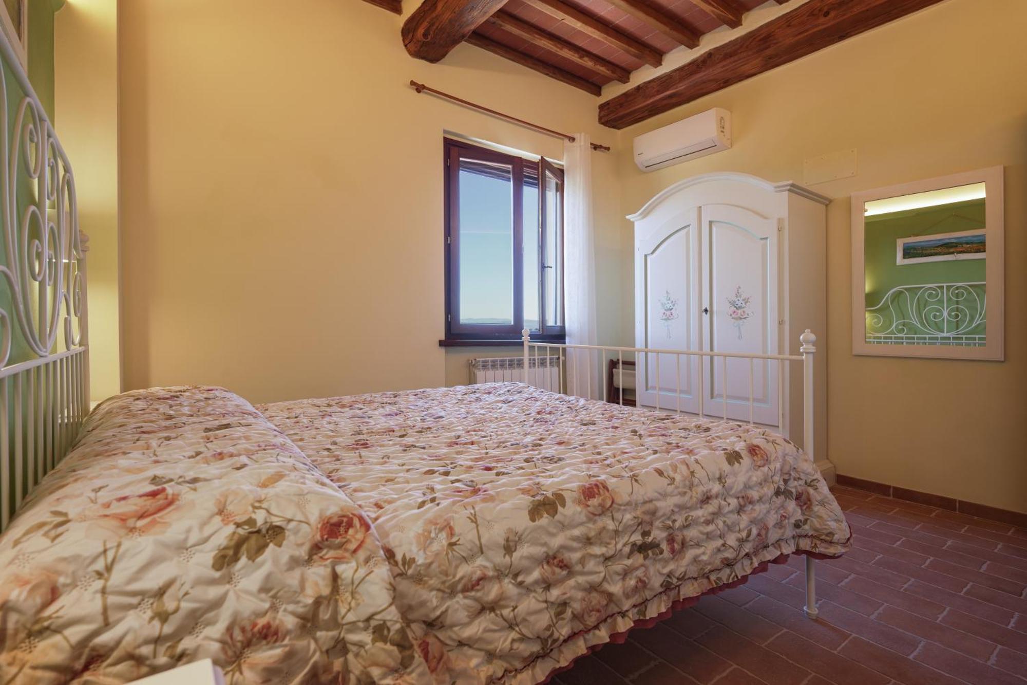 Charming House - Parking Included Apartment ซานจีมิญญาโน ภายนอก รูปภาพ
